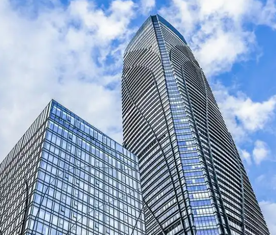 青岛顺安起重搬运有限公司工厂设备搬迁与精密仪器长途运输服务对比