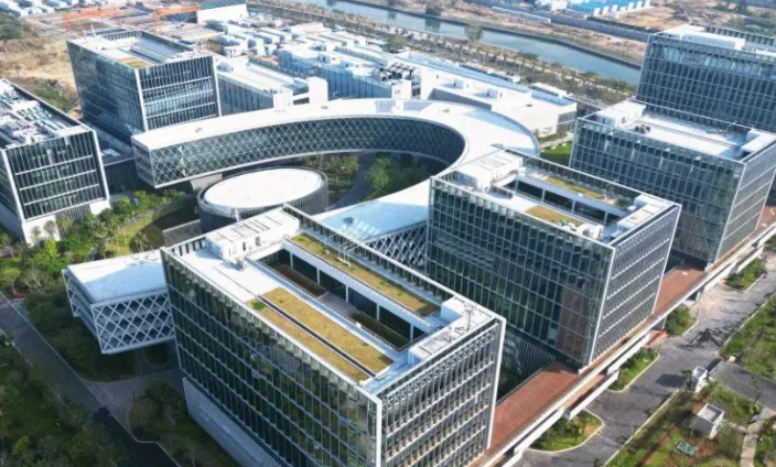 青岛顺安起重搬运有限公司承接重型机器移位工程的经验总结